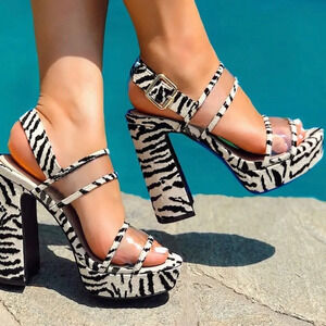 Boutique Tiger Cream & Black Velvet Platform Heels Size 8.5